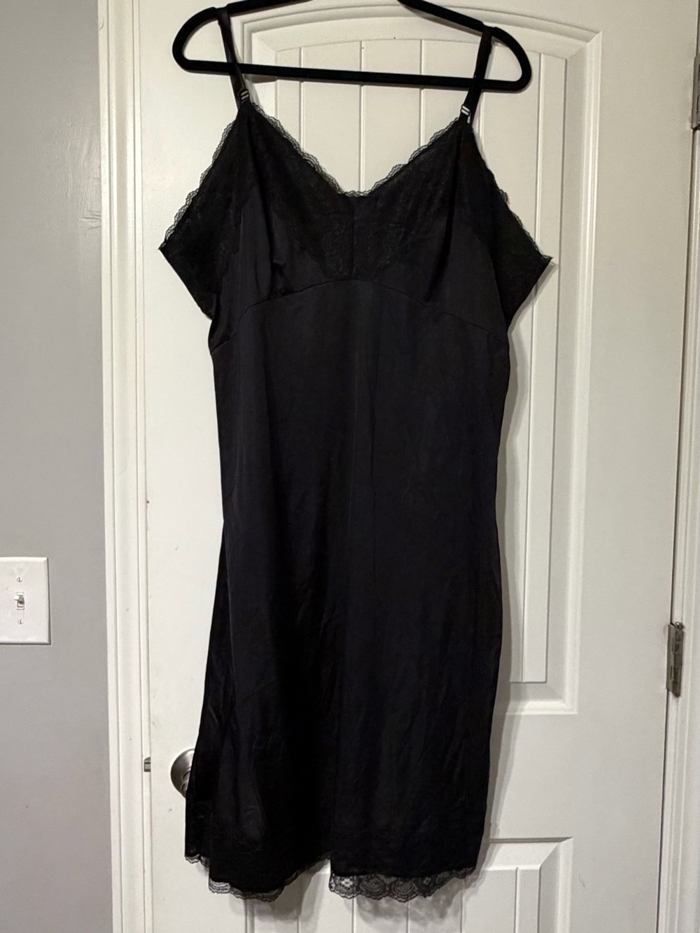 Elegant Black Lace-Trim Slip midi dress adjustable straps length 35
